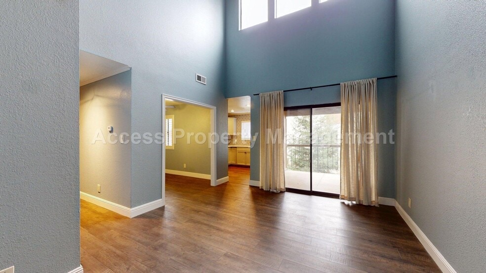 Building Photo - 2900 Andre Ln