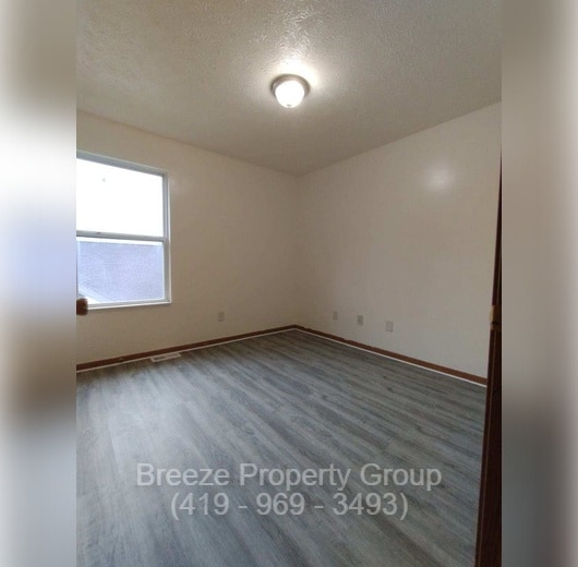 Building Photo - 2808 Benford Ln