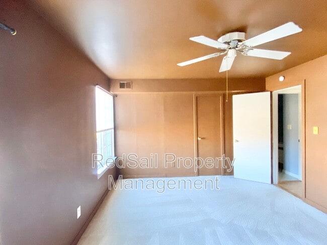 Building Photo - 212 Dockside Dr