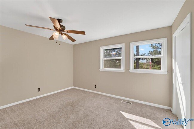 Building Photo - 372 Clutts Rd