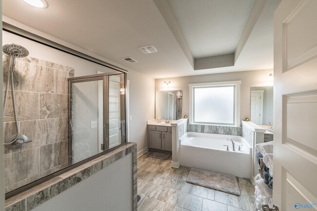 Building Photo - 6 Desert Oak Ct SW