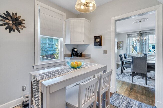 Building Photo - Beautiful Home in Desirable Ardsley Park