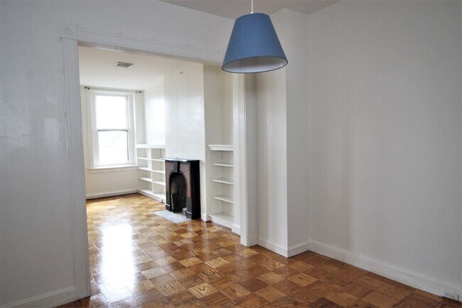 Building Photo - 1513 Bolton St