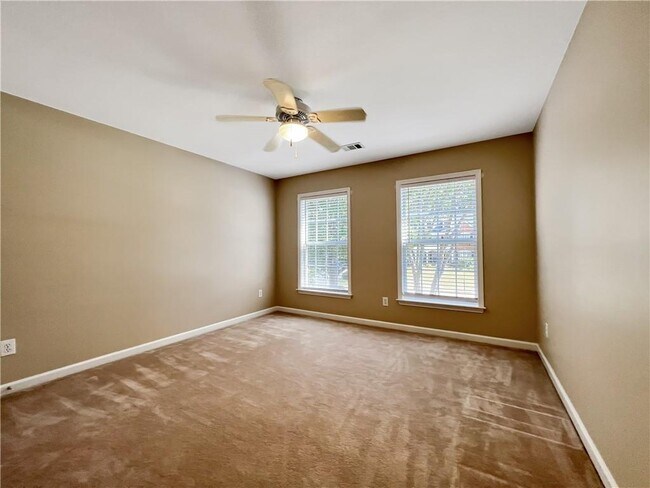 Building Photo - 1670 Laleiah Dr