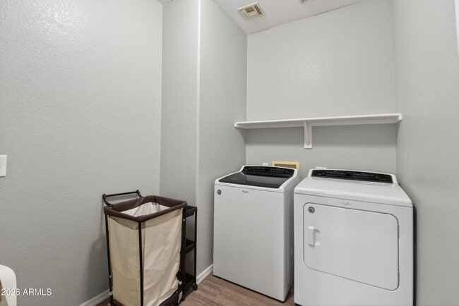 Building Photo - 3680 S Joshua Tree Ln