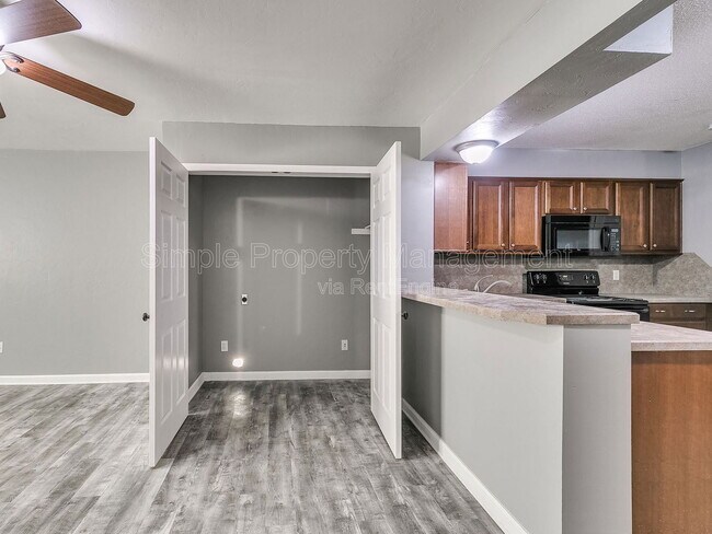 Building Photo - 6744 NW 52nd St
