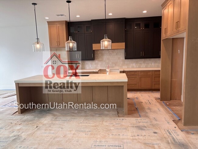 Building Photo - Ultimate Brand New Dream House - 6 bed | C...
