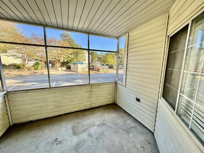 Building Photo - 1155 Old Monrovia Rd NW