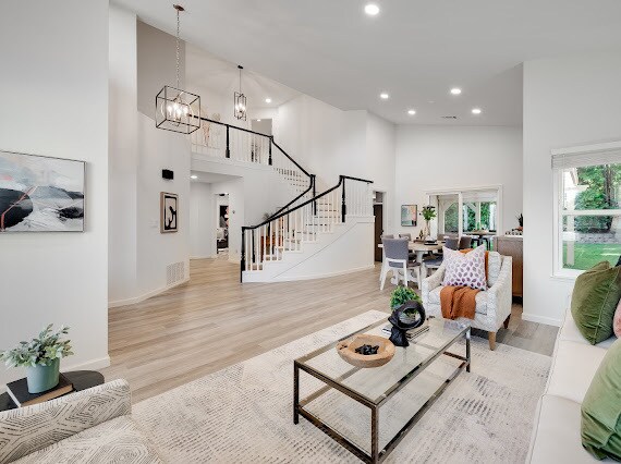 Building Photo - 591 Arlene Dr