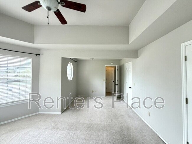 Building Photo - 2012 S Aster Ave