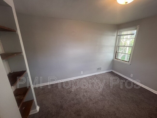 Building Photo - 4566 N 28th St