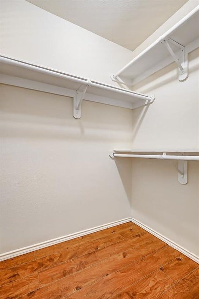 Building Photo - Welcome to this charming one-story home, r...