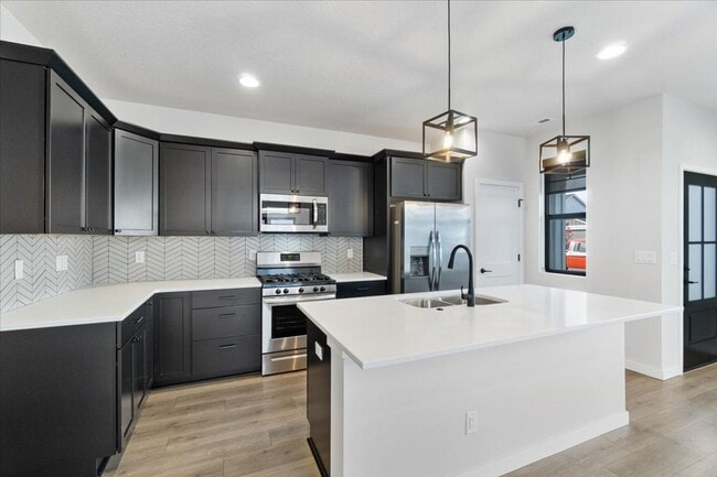 Building Photo - Single-Level Serenity: Your 3 Bedroom, 2 Bath Dream Home Awaits