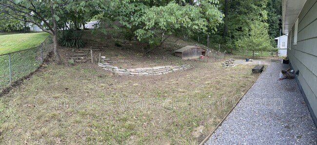 Building Photo - 2911 Davis St SE