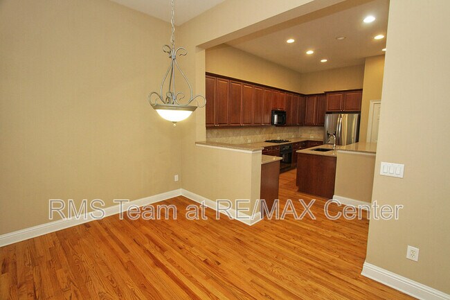 Building Photo - 3029 Woodwalk Dr
