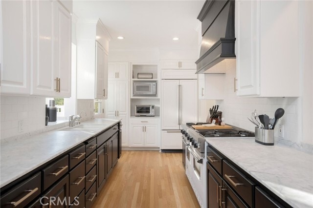 Building Photo - 738 N Almar Ave