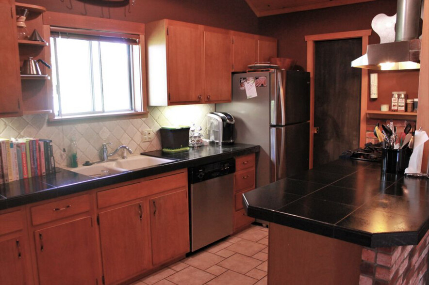 Kitchen - 1236 Northeast 103rd Street