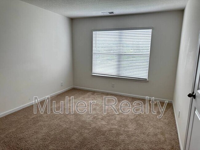 Building Photo - 6048 Bayonet Ln