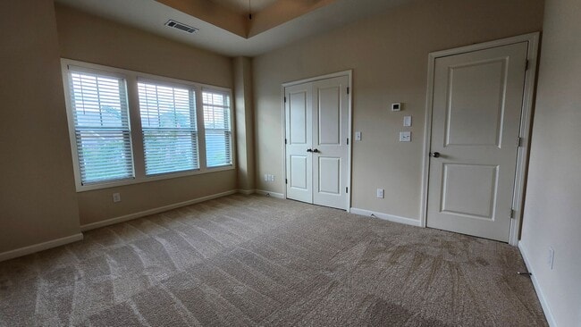 Building Photo - Modern Corner-Lot Townhome in Berkeley Vil...