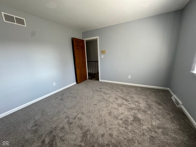 Building Photo - 5125 E 74th Pl