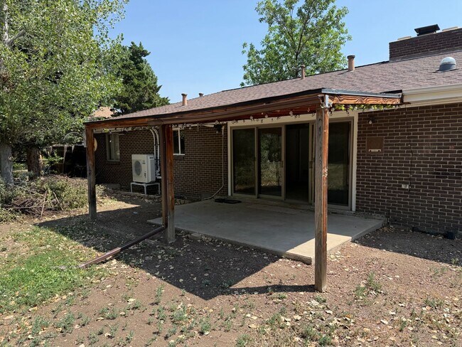 Building Photo - Spacious 2-Bed Home Packed With Comfort and Upgrades