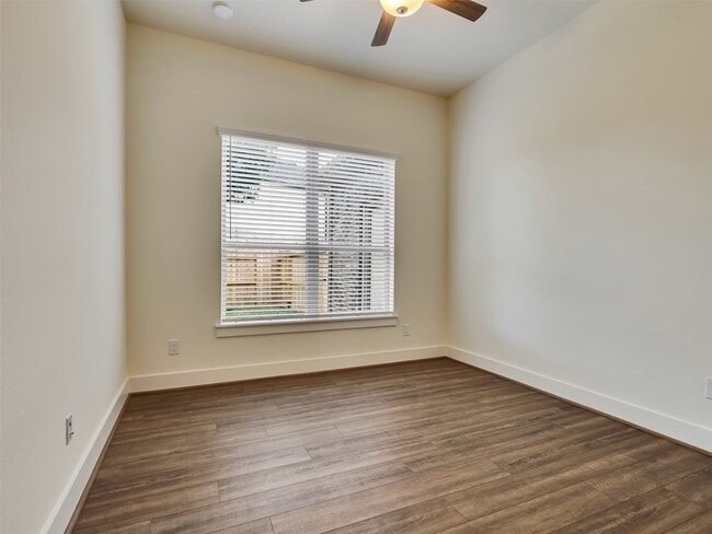 Building Photo - 20126 Turtle Brook Ln