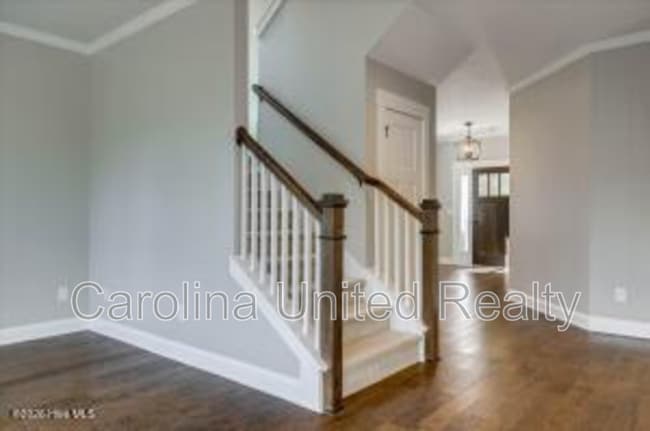 Building Photo - 1003 Glenhaven Dr