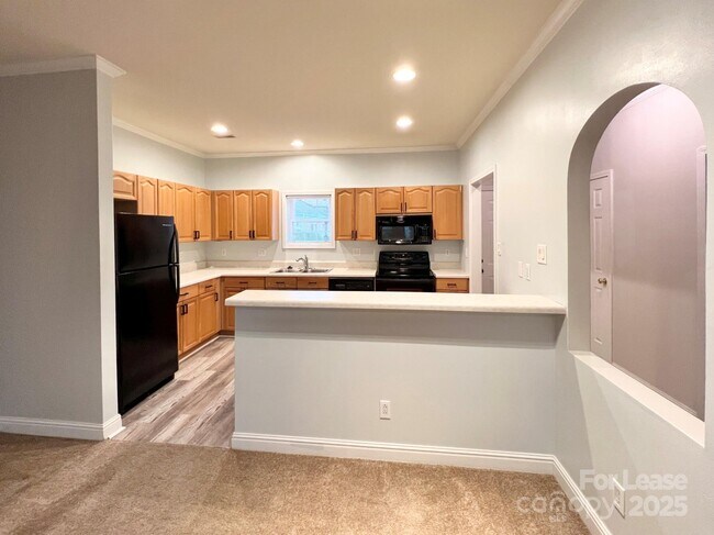 Building Photo - 7014 Elm Hill Ct