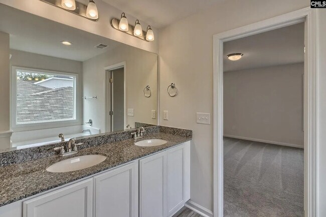 Building Photo - Beautiful 4 Bedroom Home for Rent – 2.5 Baths, 2-Car Garage