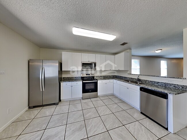 Building Photo - 3062 Limestone Hill Ln