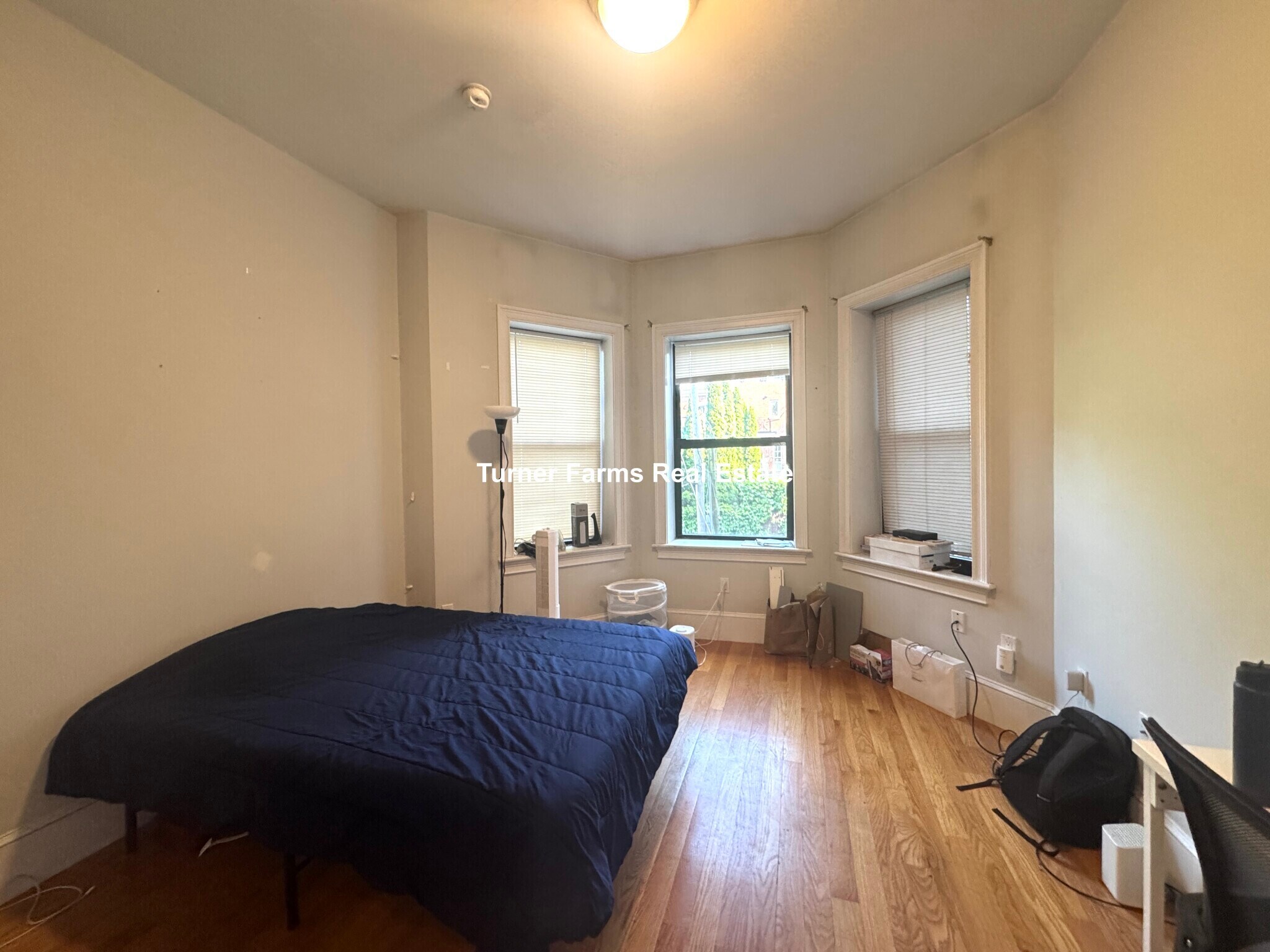 Building Photo - 1087 Beacon St