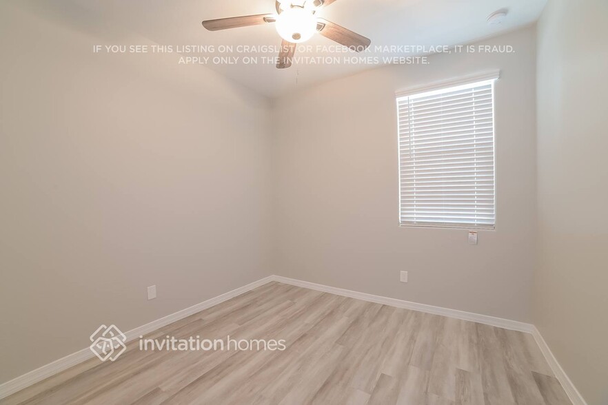 Building Photo - 7951 W Orange Dr