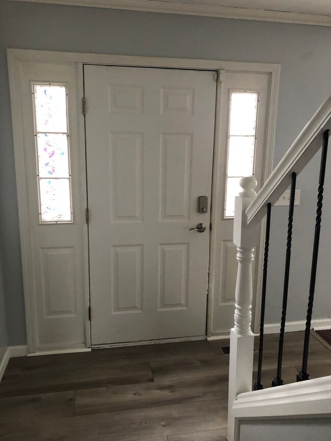 Building Photo - TWYCKENHAM ESTATES....3 Bedroom 2.5 Bath House