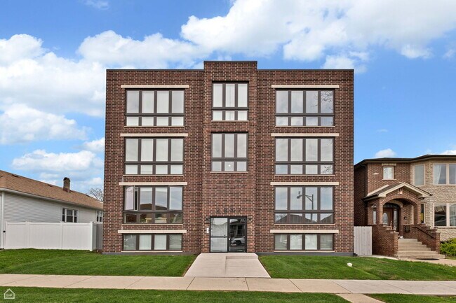 Primary Photo - 2817 N 75th Ave