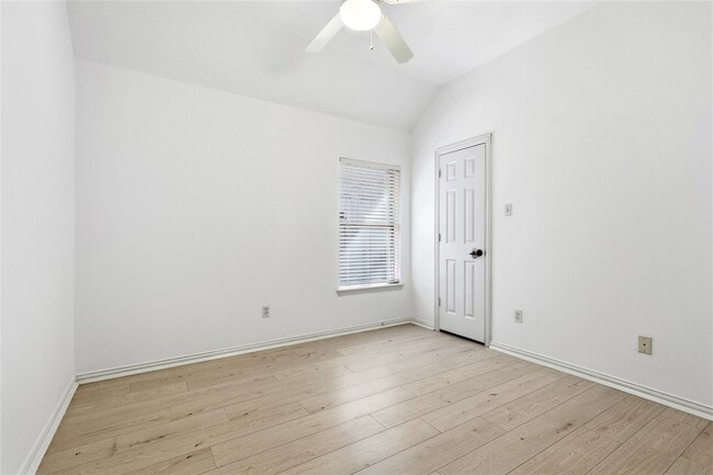 Building Photo - 7835 Stone Oak Ct