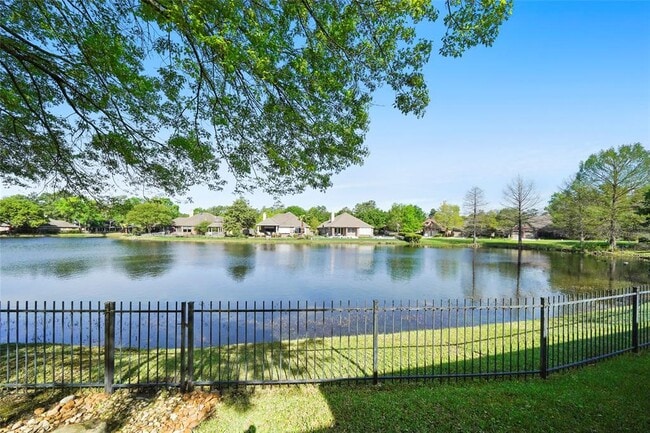 Building Photo - 39 Wild Meadow Ct