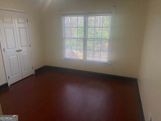 Building Photo - 261 Graymist Path SW