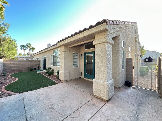 Building Photo - Aurora 4-By Pinnacle Homes