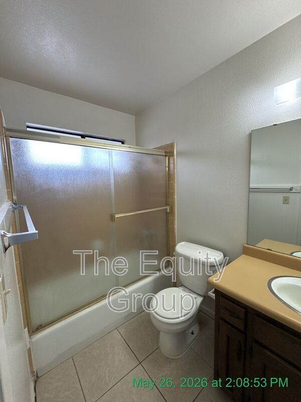 Building Photo - 3525 S County Center Dr
