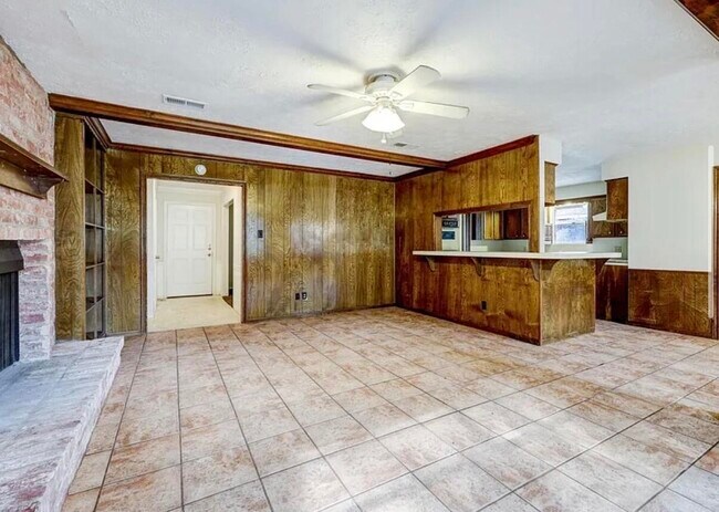 Building Photo - 25403 Lynbriar Ln