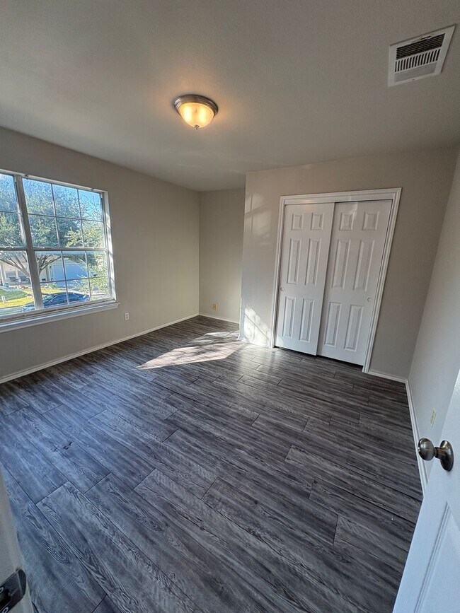 Building Photo - ? For Lease in Manor, TX! ?