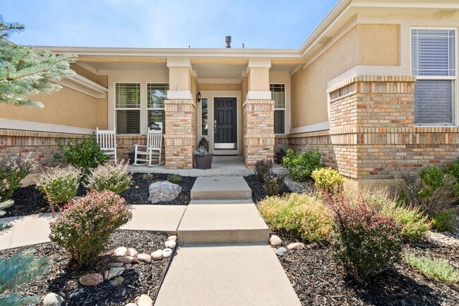 Building Photo - 10214 Pine Glade Dr