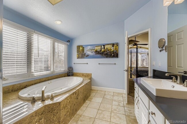 Building Photo - 346 Jackson St