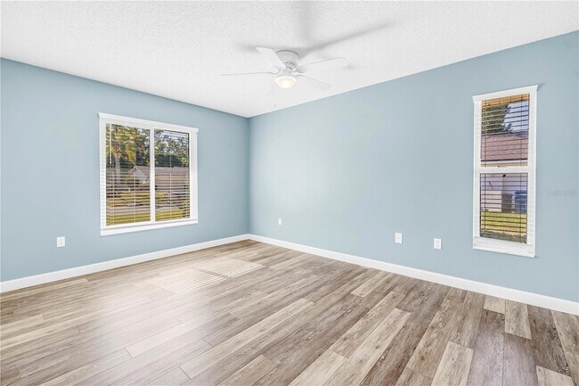 Building Photo - 5771 Timberlake Dr