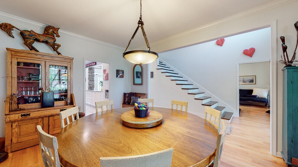 Building Photo - 8745 Old Charlotte Pike