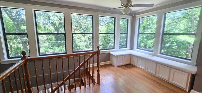 Building Photo - 600 Skyline Dr