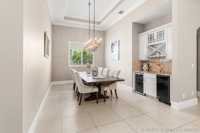 Building Photo - 12121 Sunnydale Dr