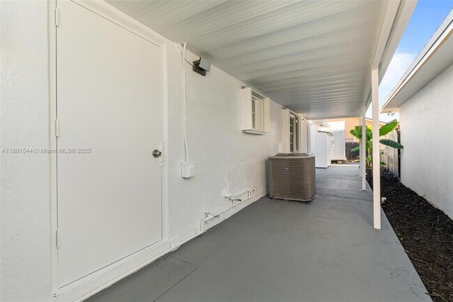 Building Photo - 13400 SW 182nd St