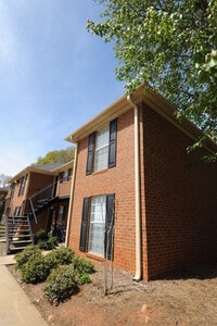 Building Photo - Winfield Chase Apartments