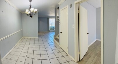 Building Photo - 7285 Chasewood Dr